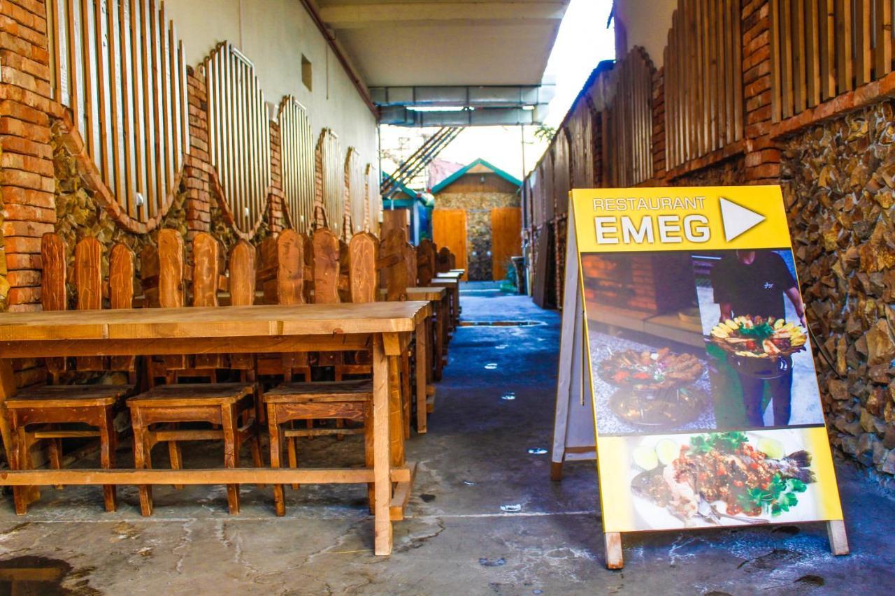 Emeg Hotel And Restaurant Batumi Exterior foto