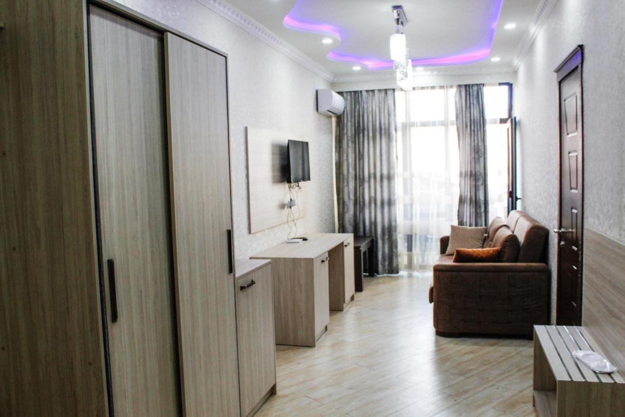 Emeg Hotel And Restaurant Batumi Exterior foto